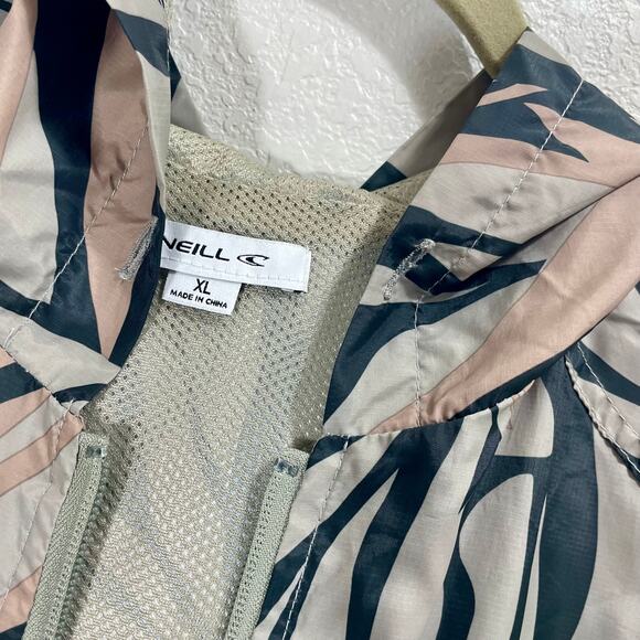 O'Neill Crop Windbreaker Hooded Pink Multicolored Camo Leaf Print Size XL - Picture 11 of 12